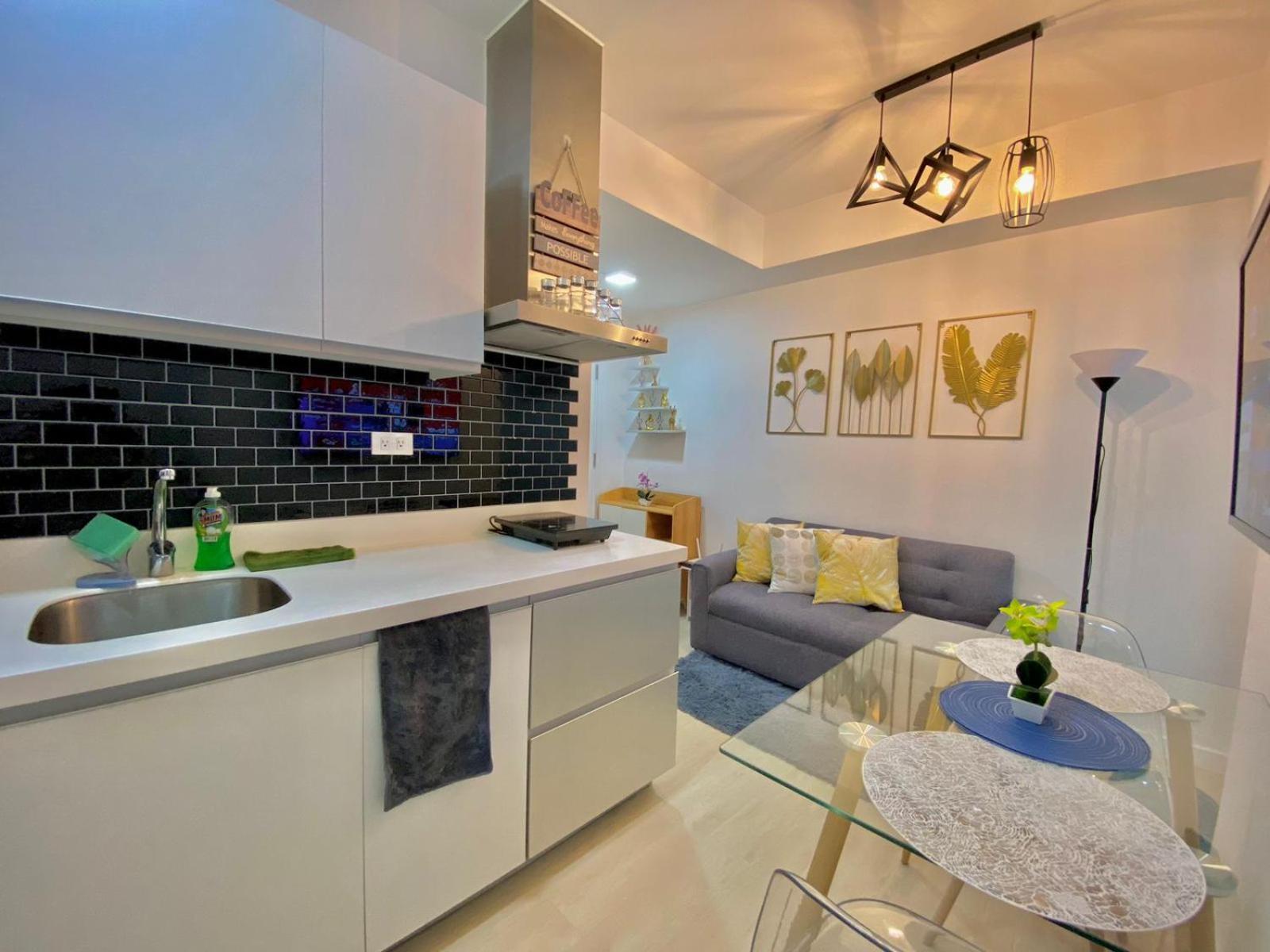 Nordic Inspired Corner Unit In Azure Urban Resort 1700 Residences Paranaque City Buitenkant foto