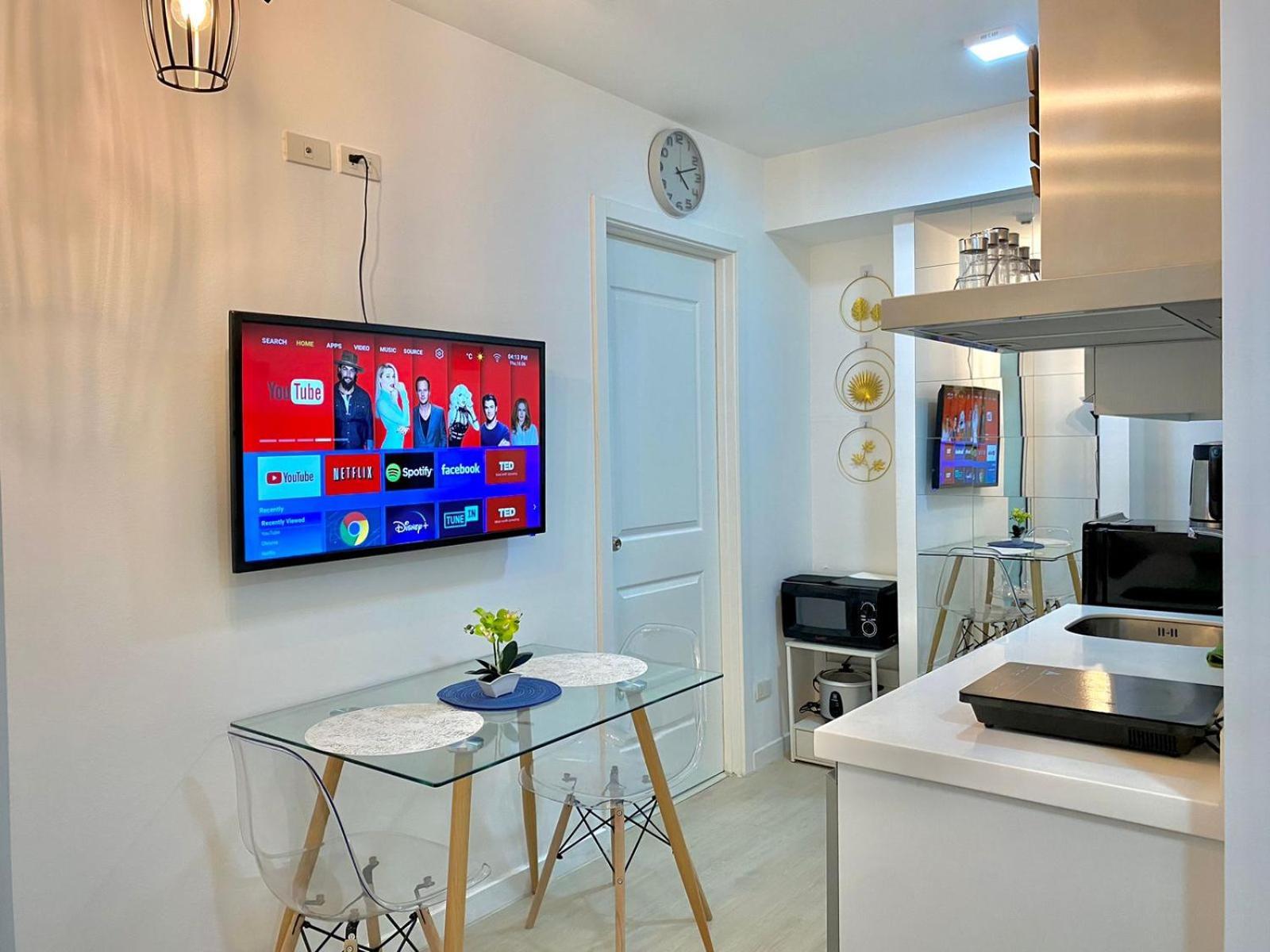 Nordic Inspired Corner Unit In Azure Urban Resort 1700 Residences Paranaque City Buitenkant foto